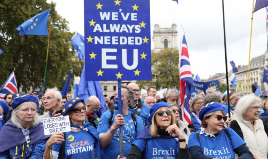 Хиляди в Лондон поискаха Великобритания да се върне в Европейския съюз